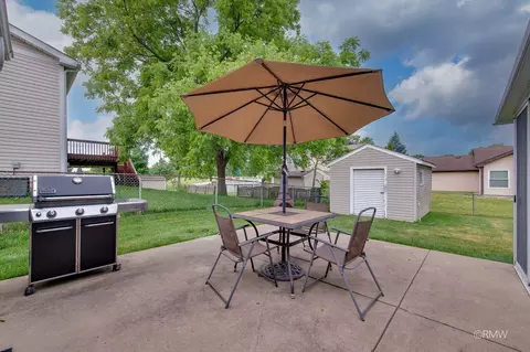 Exterior - 922 Capistrano Ter, Bartlett, IL 60103 photo 4 of 7