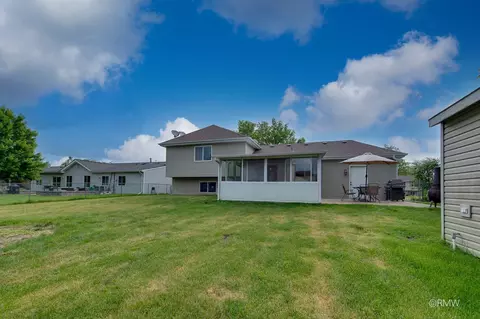Exterior - 922 Capistrano Ter, Bartlett, IL 60103 photo 7 of 7