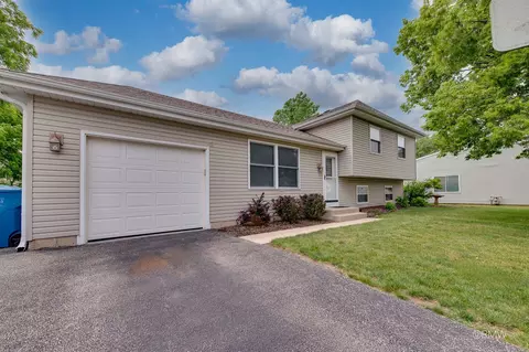 Exterior - 922 Capistrano Ter, Bartlett, IL 60103 photo 2 of 7