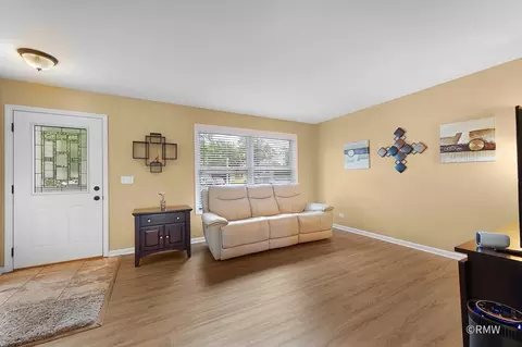 Living - 922 Capistrano Ter, Bartlett, IL 60103 photo 1 of 2