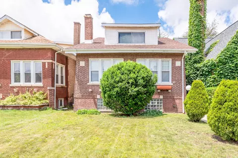 7710 S Euclid Ave, Chicago, IL 60649