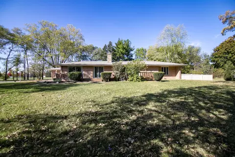 1305 Oaktree Ln, Kankakee, IL 60901 photo 4