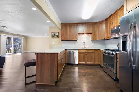 1305 Oaktree Ln, Kankakee, IL 60901 photo 14