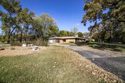 1305 Oaktree Ln, Kankakee, IL 60901 photo 41