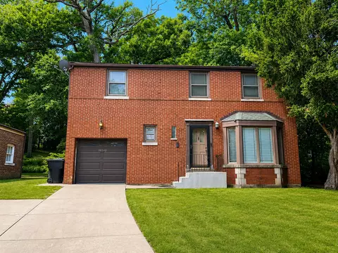 10742 S Longwood Dr, Chicago, IL 60643