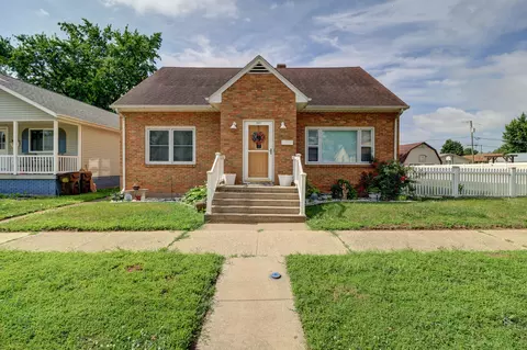 1022 13th Ave, Fulton, IL 61252