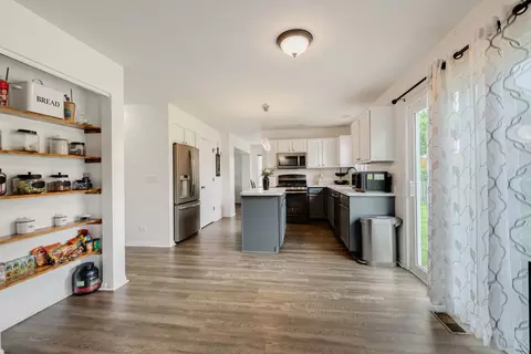 516 May St, Plano, IL 60545 photo 7