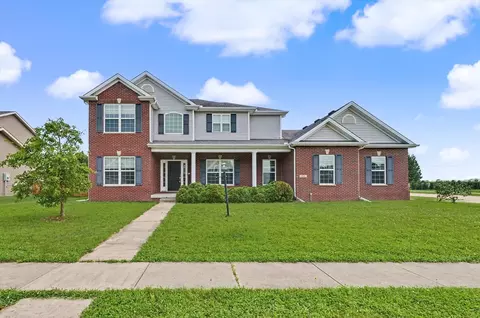 601 Silver Lake Ct, Savoy, IL 61874