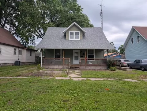 2608 Shelby Ave, Mattoon, IL 61938
