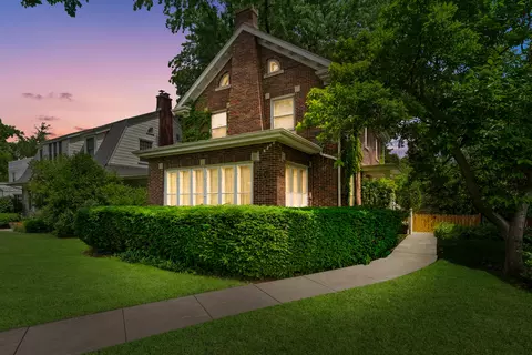 938 Fair Oaks Ave, Oak Park, IL 60302