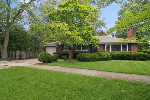 639 Melody Ln, Highland Park, IL 60035