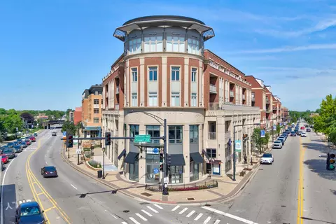 50 N Northwest Hwy #204, Park Ridge, IL 60068
