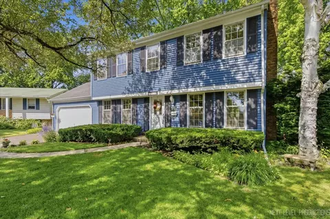 1138 Millburn Ct, Saint Charles, IL 60174