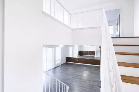 Living - 1360 Devonshire Ln, Hoffman Estates, IL 60169 photo 1 of 11