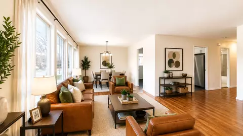 Living - 1360 Devonshire Ln, Hoffman Estates, IL 60169 photo 6 of 11