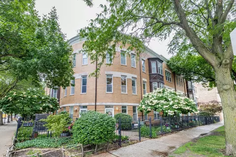 4359 N Campbell Ave, Chicago, IL 60618