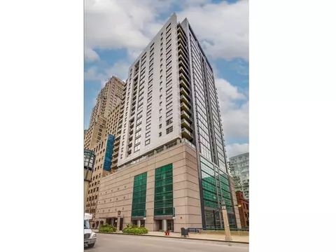 160 E Illinois St #1604, Chicago, IL 60611