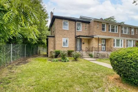 521 E 109th St, Chicago, IL 60628