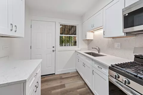 Kitchen - 521 E 109th St, Chicago, IL 60628 photo 1 of 3
