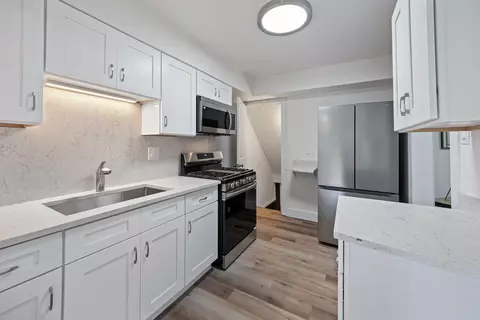 Kitchen - 521 E 109th St, Chicago, IL 60628 photo 3 of 3