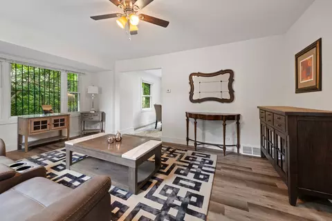 Living - 521 E 109th St, Chicago, IL 60628 photo 1 of 4