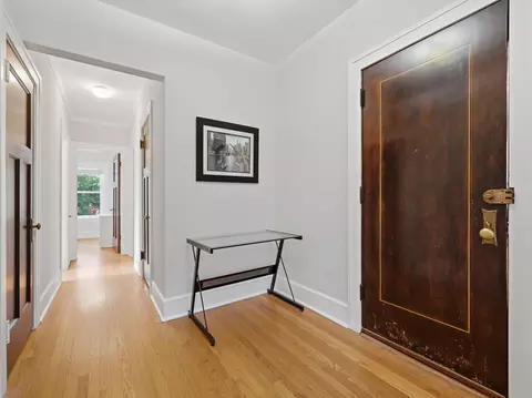 Entry Way - 1421 E 58th St #3E, Chicago, IL 60637 photo 2 of 2
