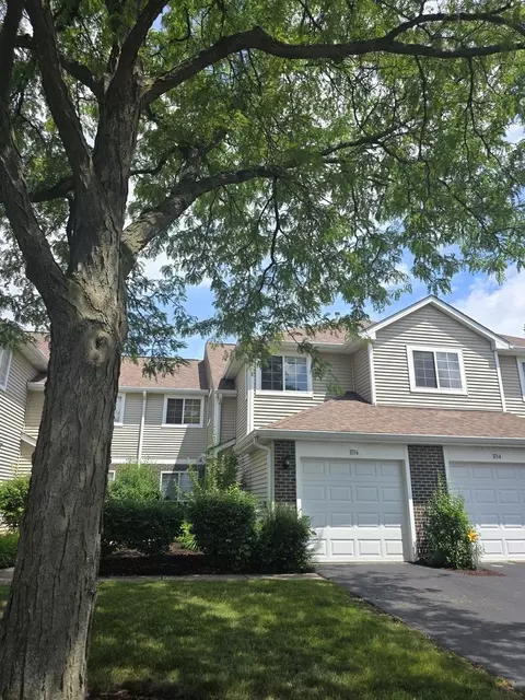 1136 E Cambria South Ln #1136, Lombard, IL 60148