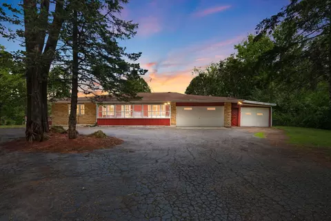 26456 W Laurel Ave, Wauconda, IL 60084