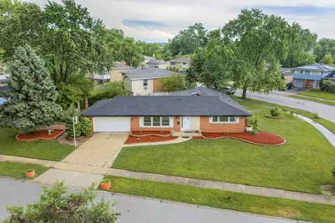 445 E 168th Pl, South Holland, IL 60473