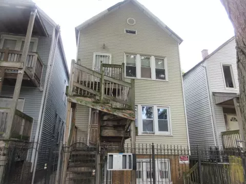 8711 S Exchange Ave, Chicago, IL 60617