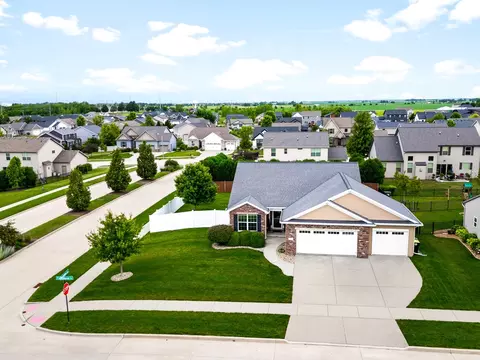 View/Area - 2600 Fieldstone Ct, Normal, IL 61761 photo 2 of 5