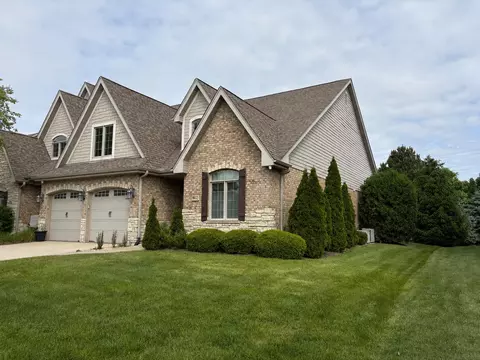 9832 Folkers Dr #9832, Frankfort, IL 60423