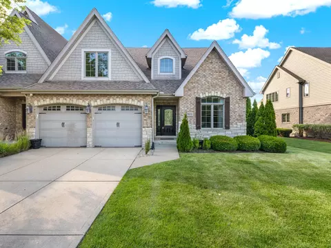 9832 Folkers Dr #9832, Frankfort, IL 60423