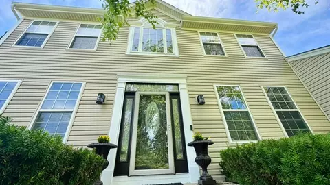 416 Ptarmigan Pl, Lindenhurst, IL 60046