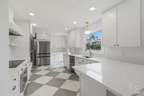 Kitchen - 5 Marquette Ln, Kankakee, IL 60901 photo 1 of 2
