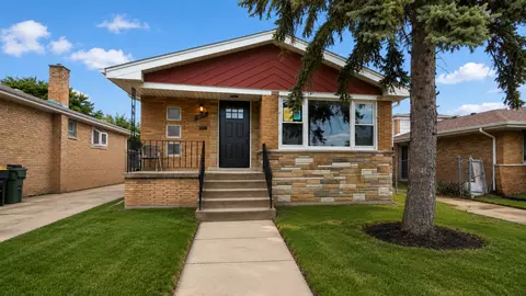 9117 S Saint Louis Ave, Evergreen Park, IL 60805