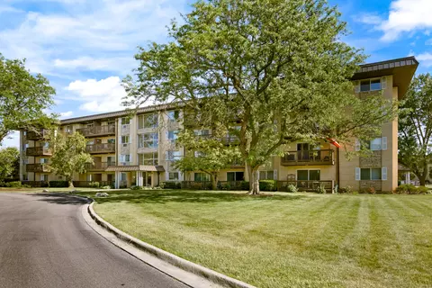 2214 S Goebbert Rd #178, Arlington Heights, IL 60005
