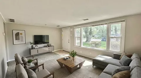 Living - 3512 John St, Steger, IL 60475 photo 1 of 3