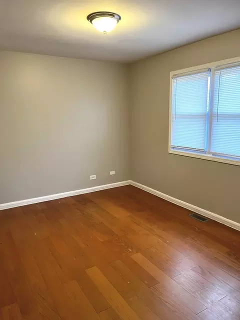 Bedroom - 156 Cloverleaf Rd, Matteson, IL 60443 photo 1 of 4