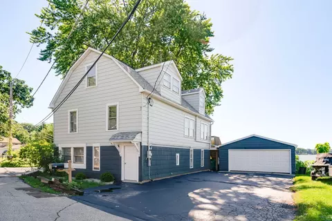 163 Eagle Point Rd, Fox Lake, IL 60020