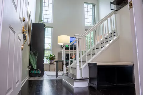 Entry Way - 103 Hampton Blvd, Lake Bluff, IL 60044 photo 2 of 2
