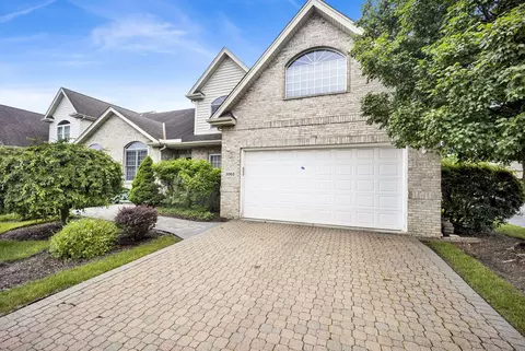 3063 Rosebrook Cir, Westchester, IL 60154