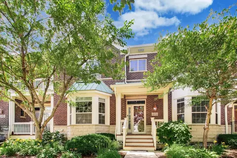 2634 Violet St, Glenview, IL 60026