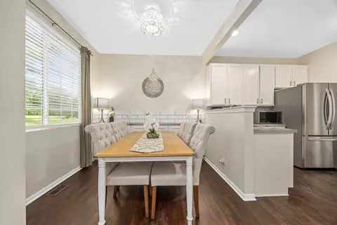 Dining - 732 County Line Rd, Aurora, IL 60502 photo 1 of 2
