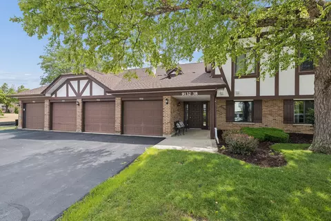 9132 Sandpiper Ct #45, Orland Park, IL 60462