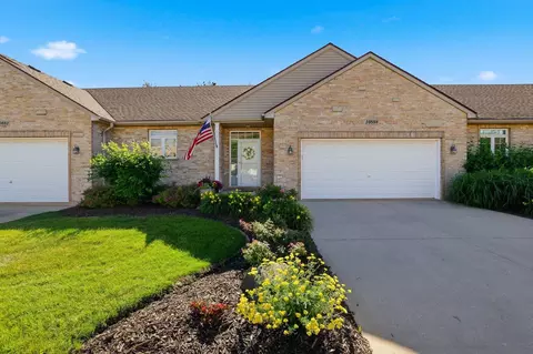 10888 Harry Dr, Huntley, IL 60142
