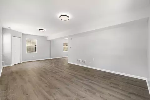 Living - 15622 Millard Ave, Markham, IL 60428 photo 1 of 5