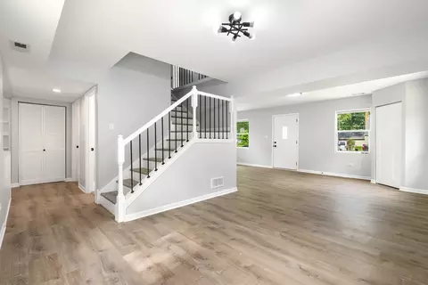 Living - 15622 Millard Ave, Markham, IL 60428 photo 5 of 5