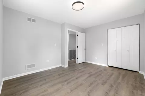 Bedroom - 15622 Millard Ave, Markham, IL 60428 photo 3 of 4
