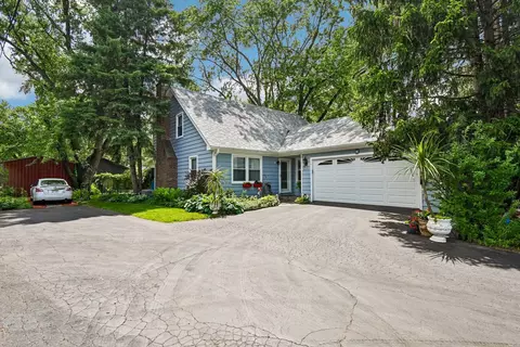 7 Columbus Pkwy, Buffalo Grove, IL 60089